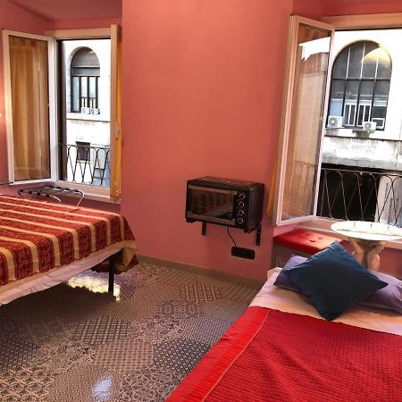 S.P.T. Bed & Breakfast Рим Екстериор снимка